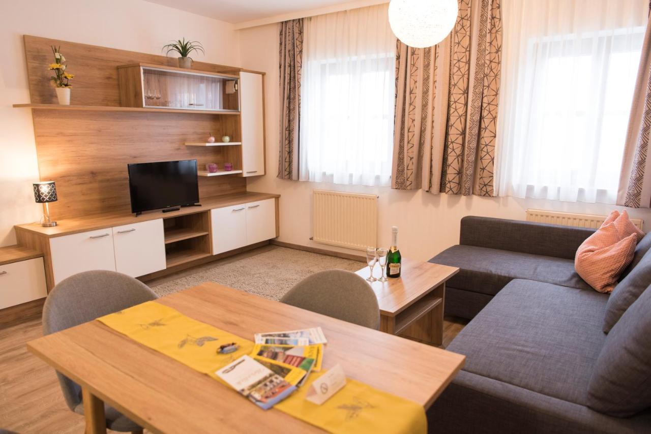 Almtalhotel Appartements In Pettenbach Kültér fotó