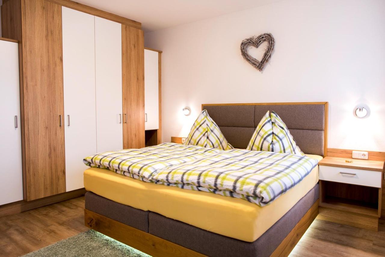 Almtalhotel Appartements In Pettenbach Kültér fotó