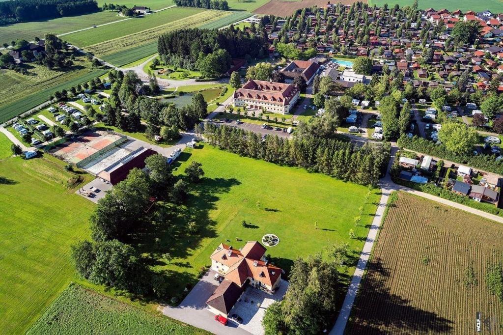 Almtalhotel Appartements In Pettenbach Kültér fotó