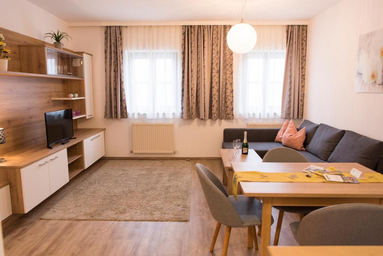 Almtalhotel Appartements In Pettenbach Szoba fotó