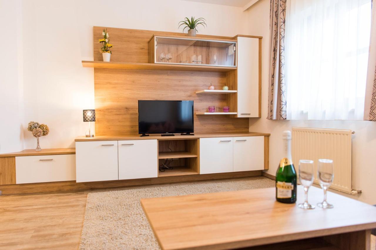 Almtalhotel Appartements In Pettenbach Kültér fotó