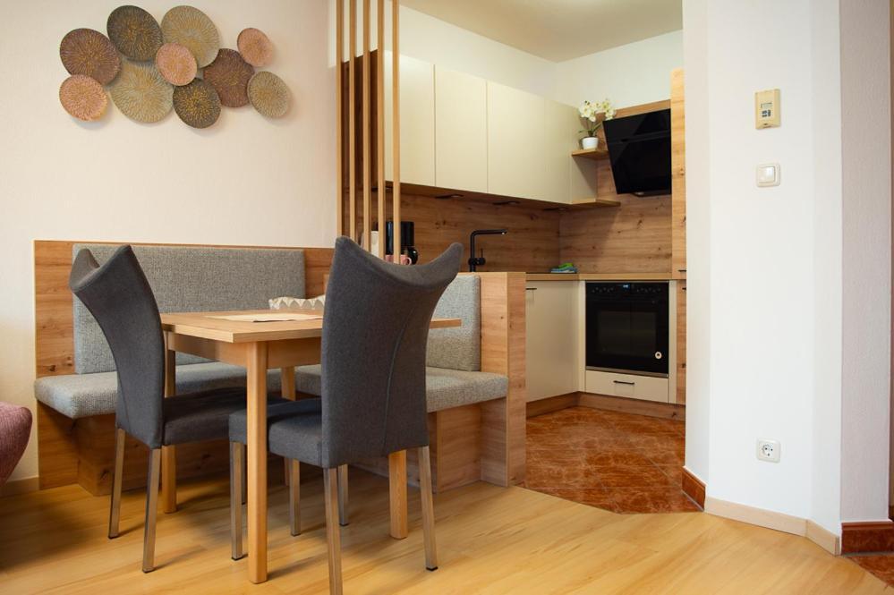 Almtalhotel Appartements In Pettenbach Kültér fotó