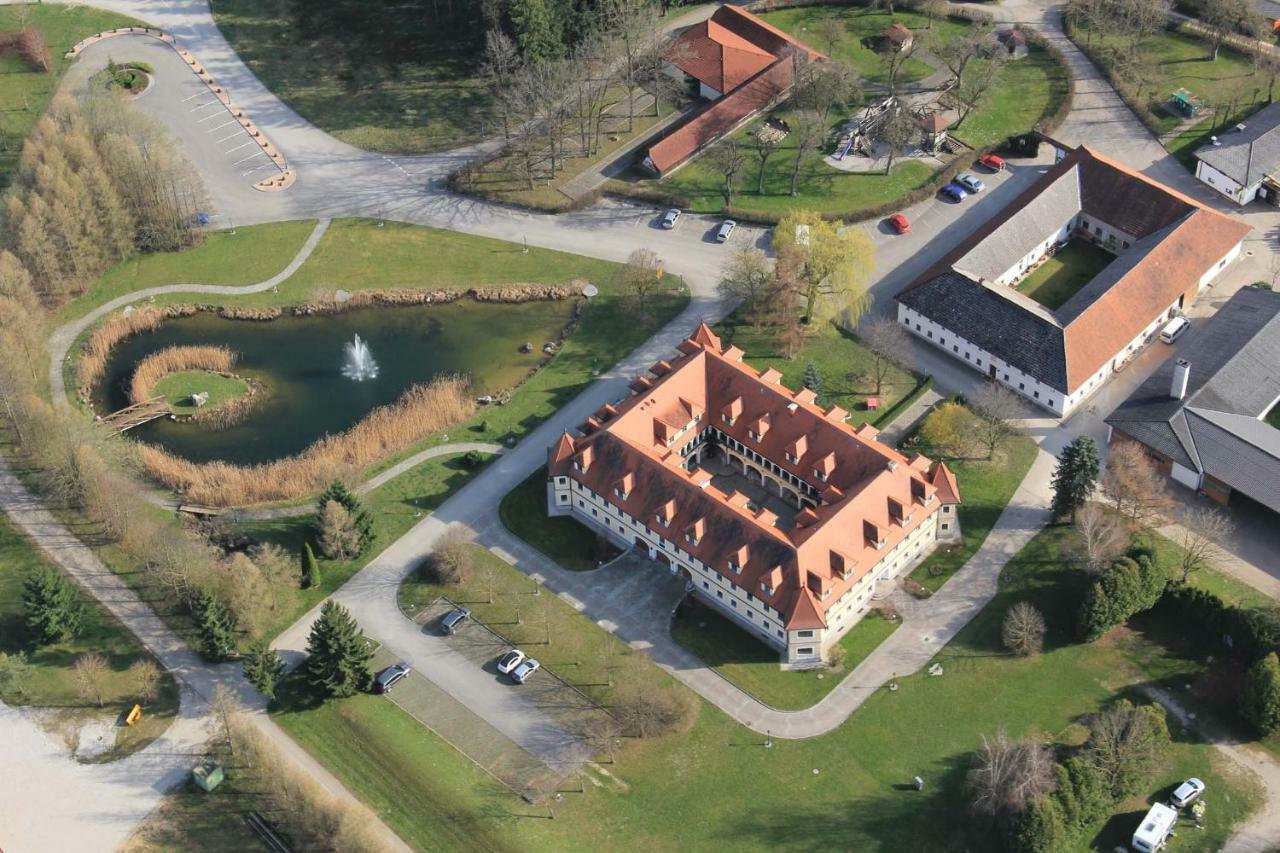 Almtalhotel Appartements In Pettenbach Kültér fotó