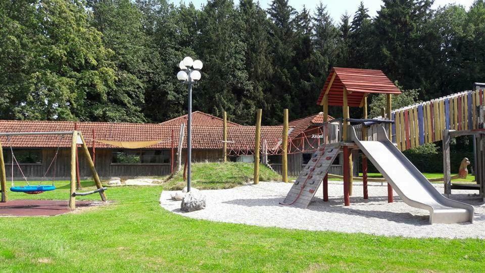 Almtalhotel Appartements In Pettenbach Kültér fotó