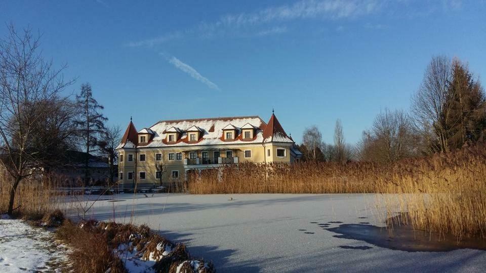 Almtalhotel Appartements In Pettenbach Kültér fotó