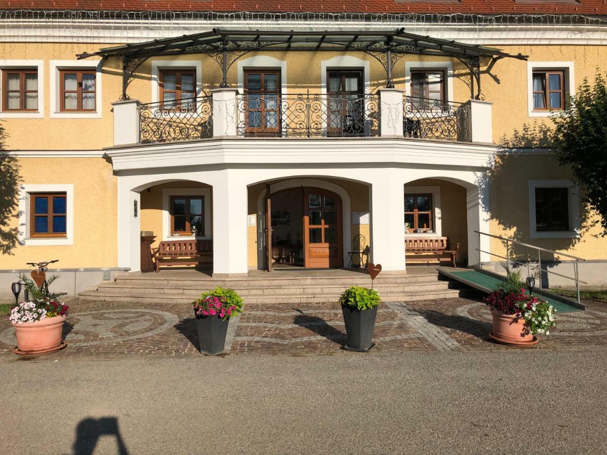 Almtalhotel Appartements In Pettenbach Kültér fotó